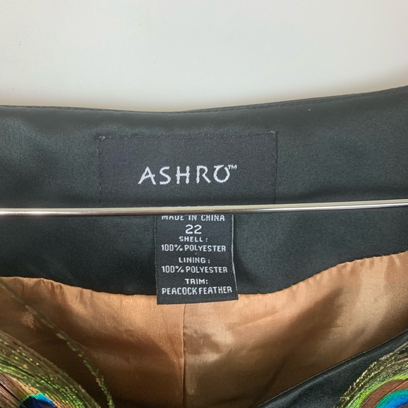 Ashro Cape - Picture 5 of 5